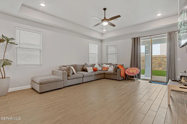 $349,998 | 824 Paseo Solar Drive, El Paso, TX 79928