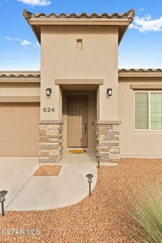 $349,998 | 824 Paseo Solar Drive, El Paso, TX 79928