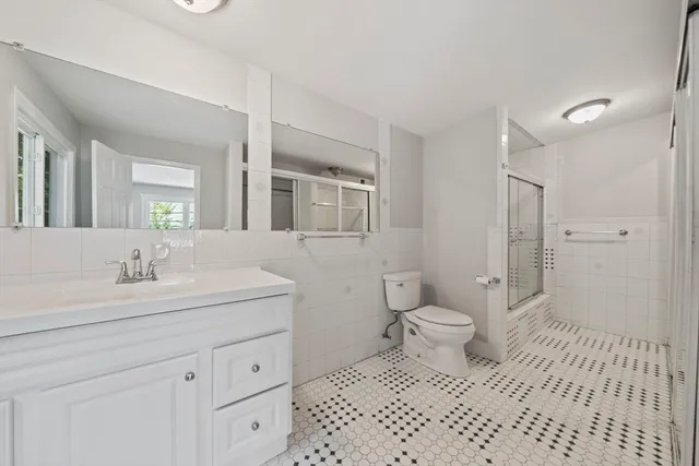 $999,890 | 84 Blue Hills Parkway, Milton, MA 02186