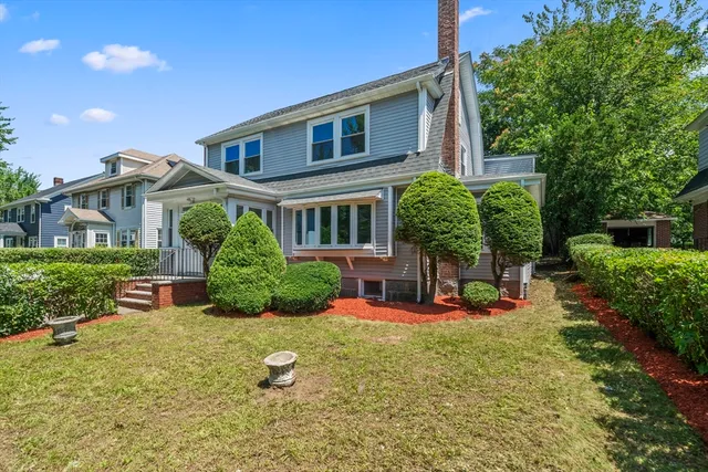 $999,890 | 84 Blue Hills Parkway, Milton, MA 02186