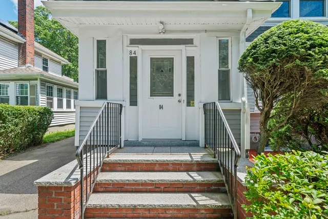 $999,890 | 84 Blue Hills Parkway, Milton, MA 02186