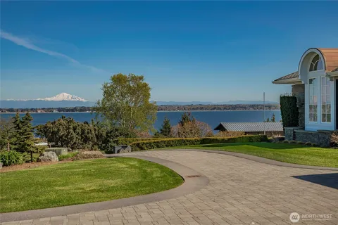 $2,799,000 | 5685 Nakat Way, Blaine, WA 98230