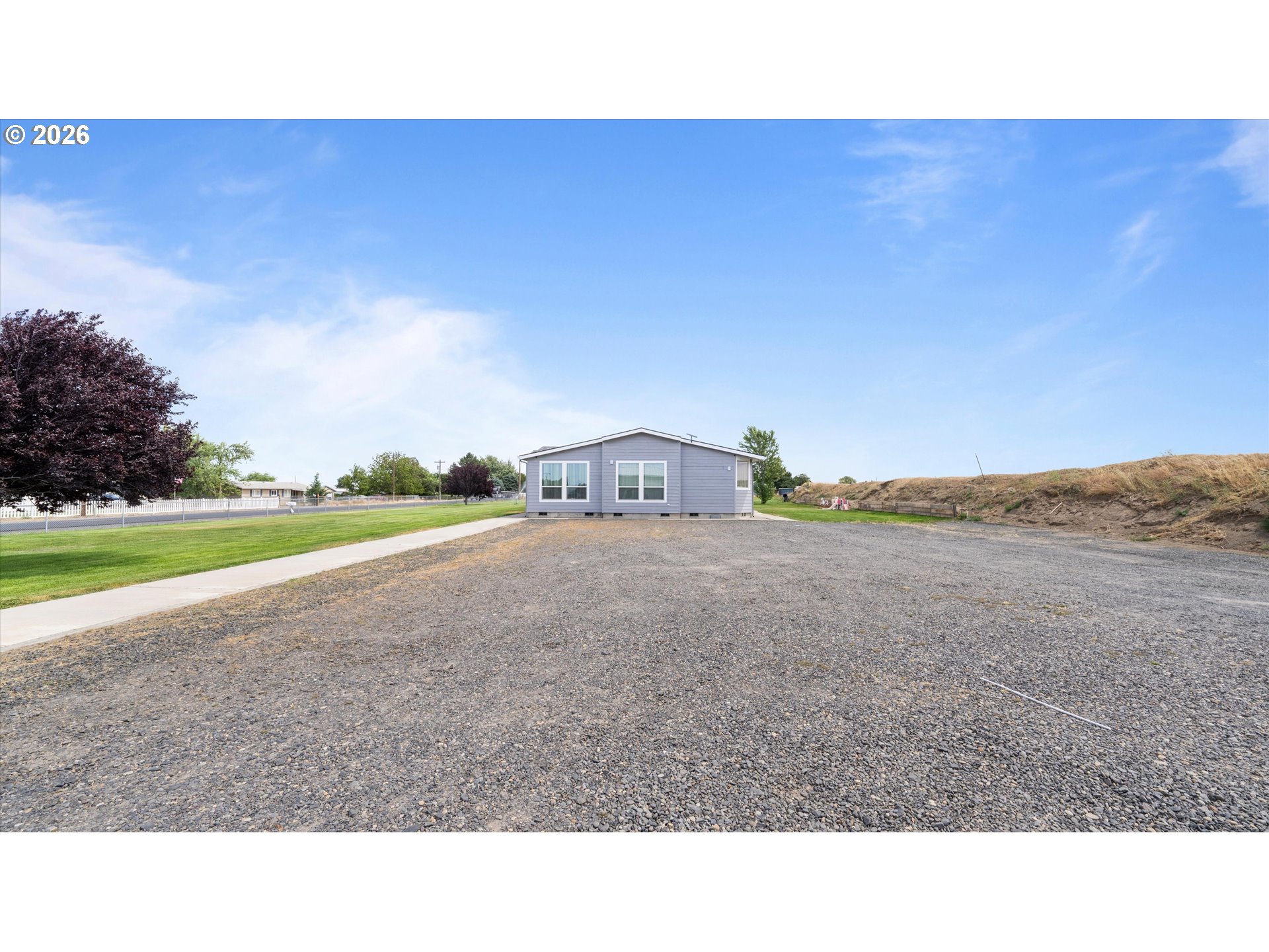 32374 East Loop Road Hermiston, OR 97838 - Photo 10 of 38