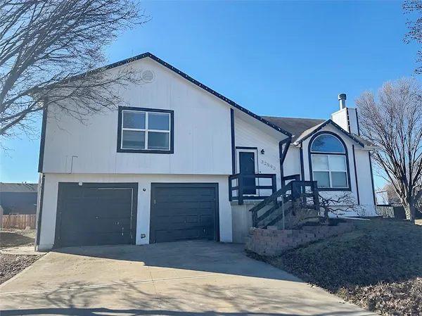 $279,500 | 32593 West 172nd Terrace, Gardner, KS 66030