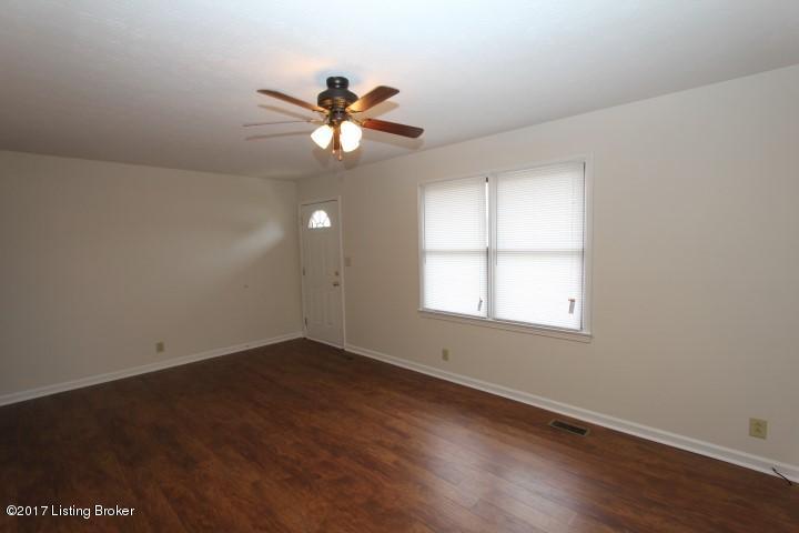 183 Hickory Road Lawrenceburg, KY 40342 - Photo 7 of 36 Living Room (3)