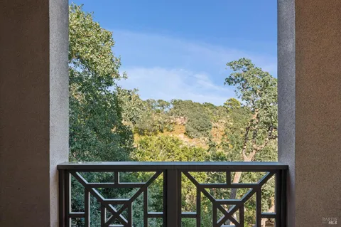 $2,300,000 | 115 Stone Tree Lane, Novato, CA 94945