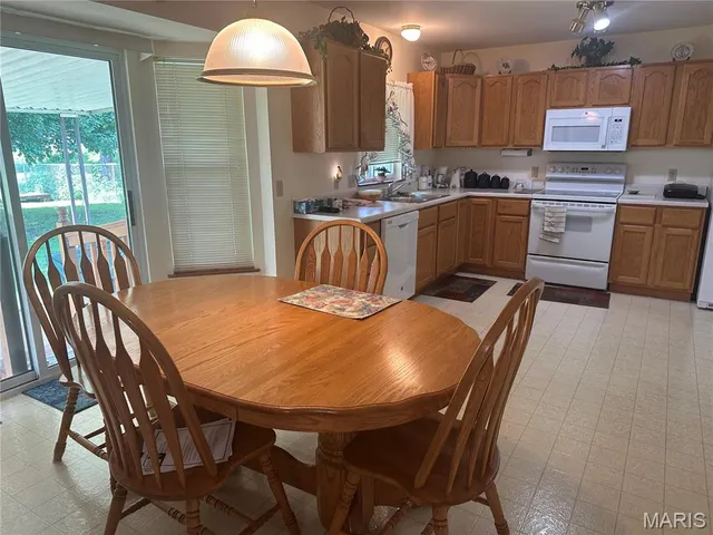 $314,500 | 107 Carrington Boulevard, Troy, MO 63379