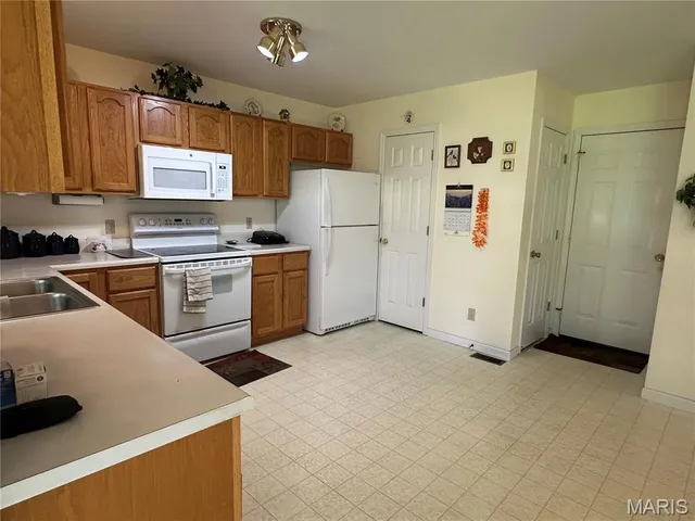 $314,500 | 107 Carrington Boulevard, Troy, MO 63379