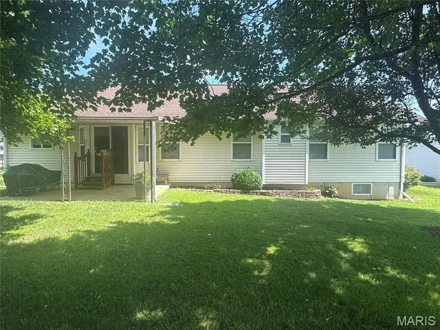 $314,500 | 107 Carrington Boulevard, Troy, MO 63379
