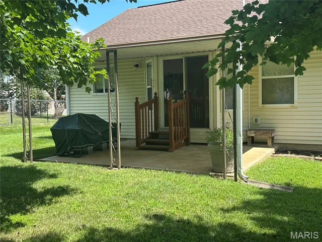 $314,500 | 107 Carrington Boulevard, Troy, MO 63379