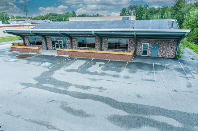 $1,400,000 | 1110 Minot Avenue, Auburn, ME 04210