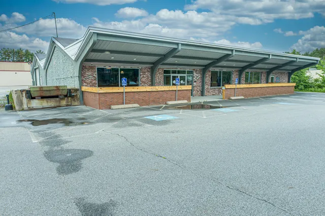 $995,000 | 1110 Minot Avenue, Auburn, ME 04210