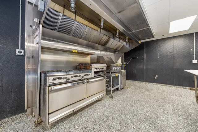 $995,000 | 1110 Minot Avenue, Auburn, ME 04210