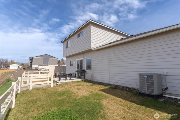 $549,000 | 2247 S. Mystical Loop, East Wenatchee, WA 98802