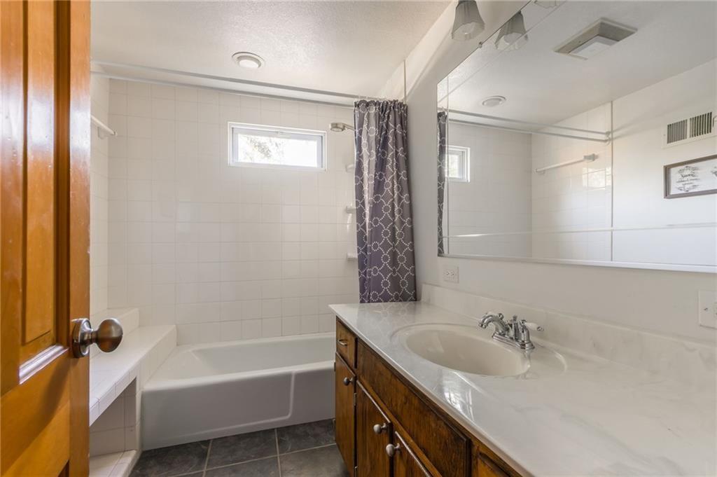 4016 East Red Bridge Road Kansas City, MO 64137 - Photo 16 of 41