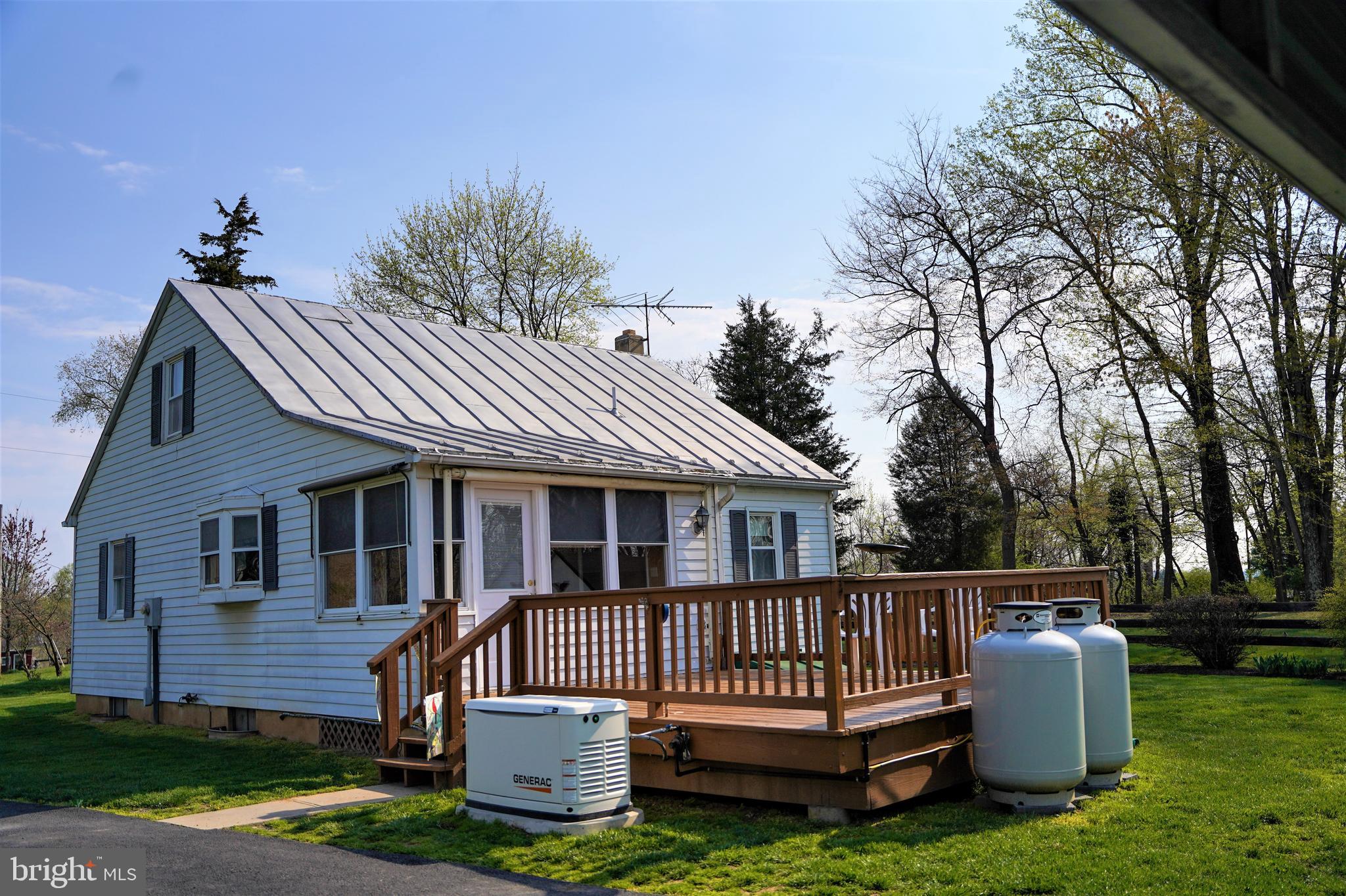 13548 Wilt Store Road Leesburg, VA 20176 - Photo 15 of 23 Whole House Generator - YES!