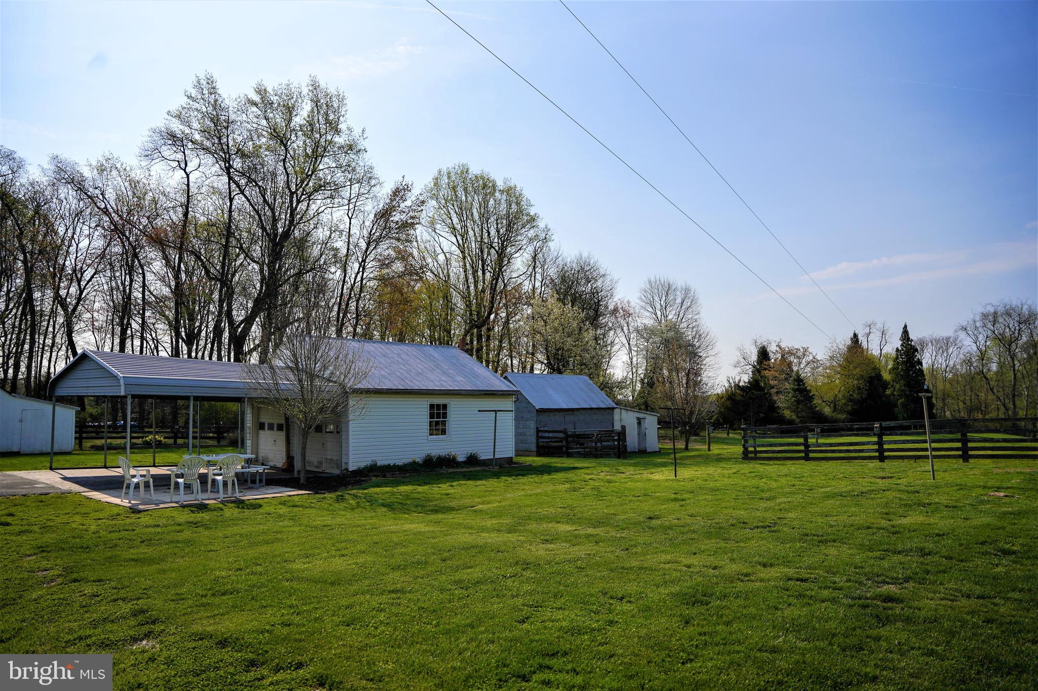 13548 Wilt Store Road Leesburg, VA 20176 - Photo 23 of 23 Side View Showing Additional Patio Near Garage