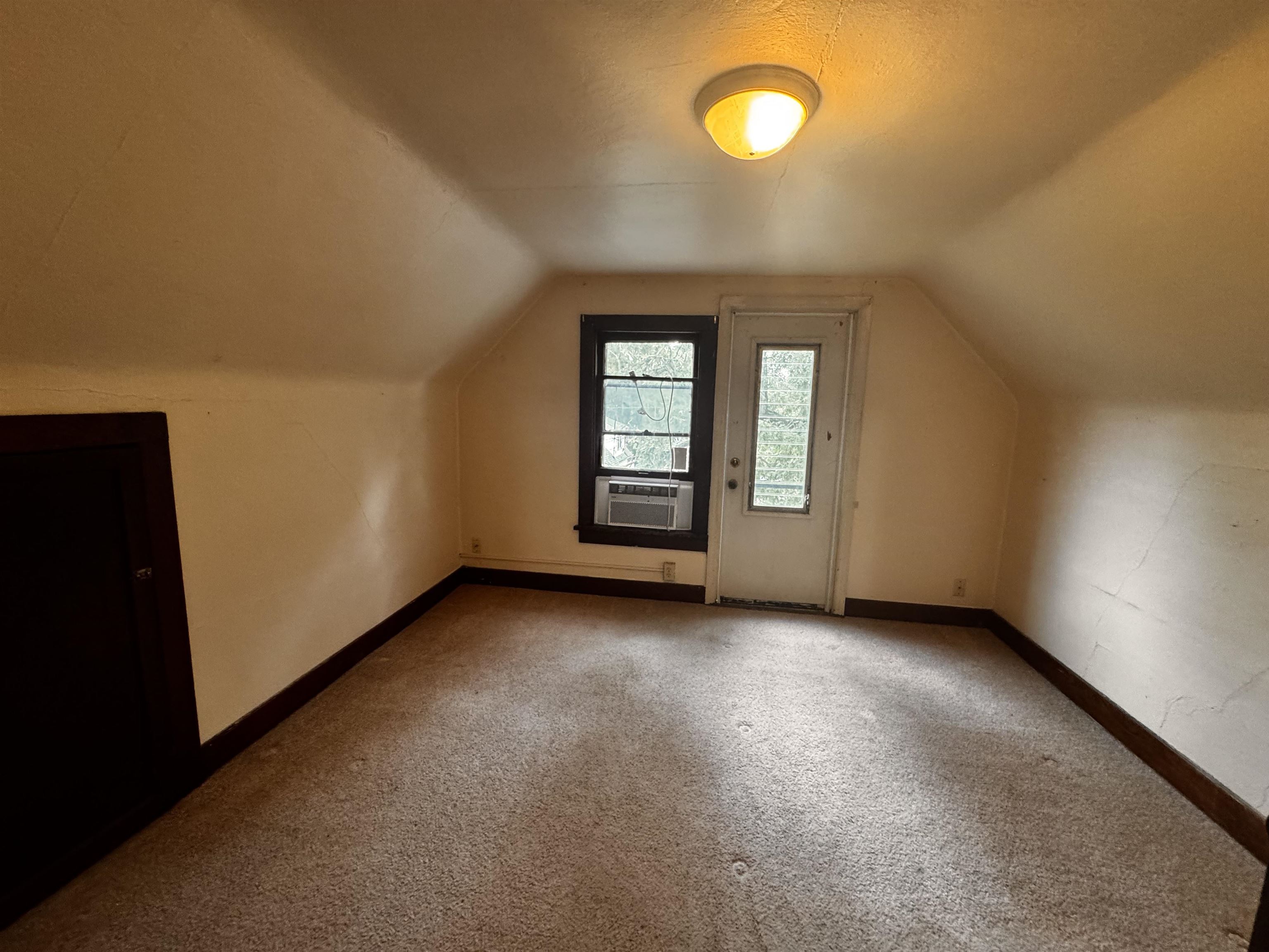 1013 Colby Street Madison, WI 53715 - Photo 6 of 12 Gallery Image 6