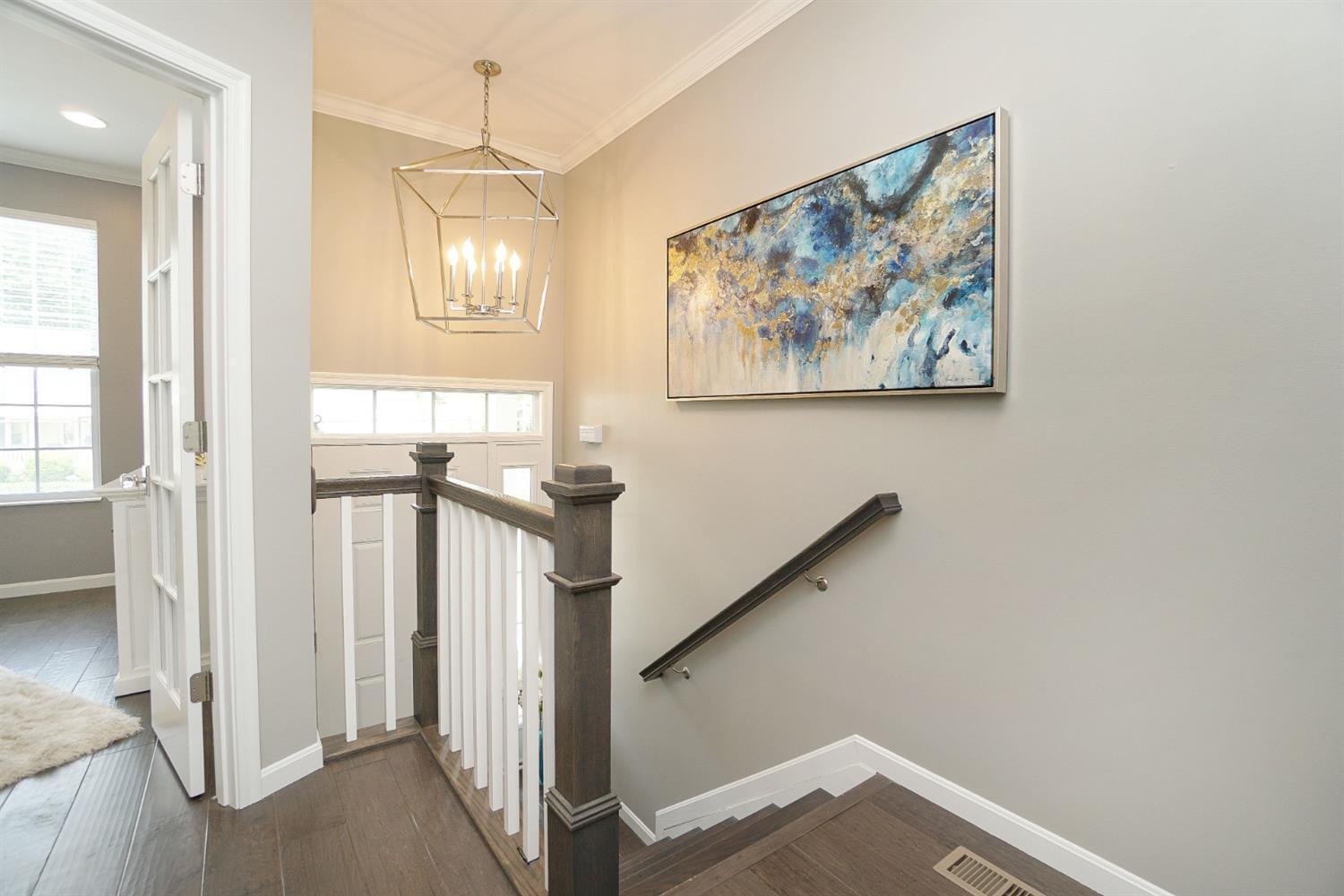 3659 Brotherton Road Cincinnati, OH 45209 - Photo 4 of 28 Gallery Image 4