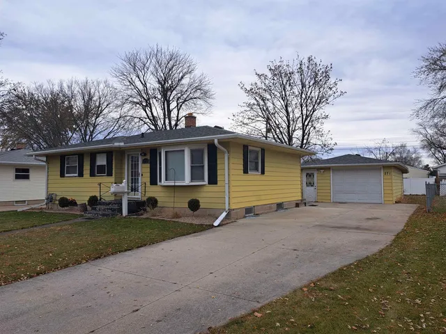 $190,000 | 271 Breister Avenue, Fond du Lac, WI 54935