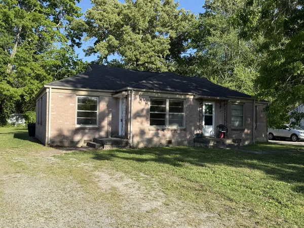 $1,250 | 714 Ridgelawn Place, Tullahoma, TN 37388