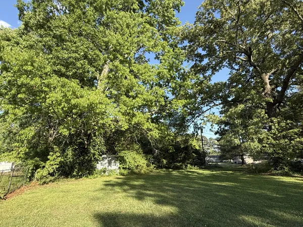 $1,250 | 714 Ridgelawn Place, Tullahoma, TN 37388