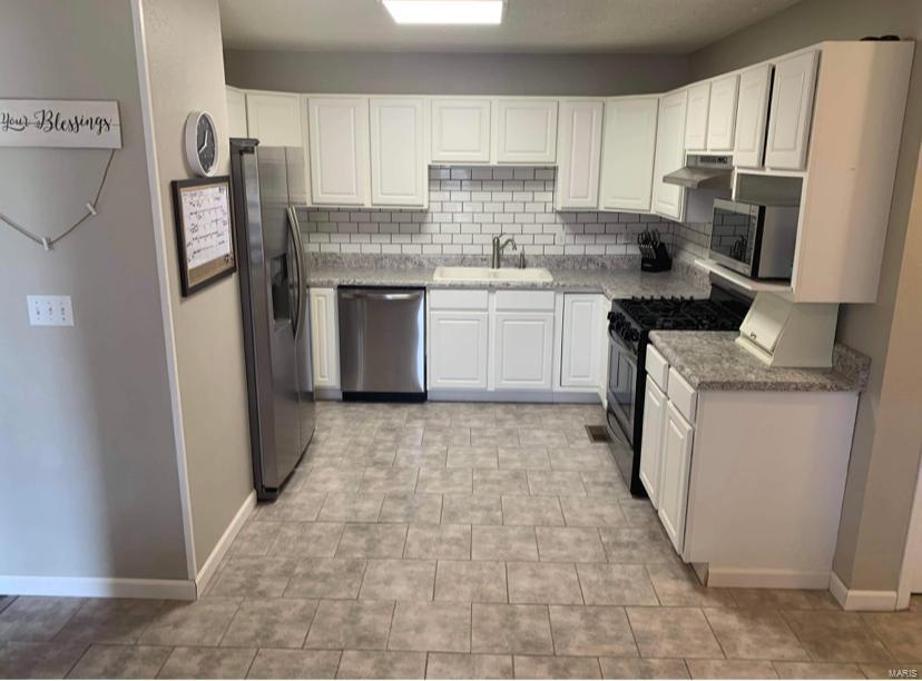 317 Rutledge Street Worden, IL 62097 - Photo 7 of 22 Gallery Image 7