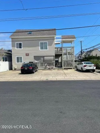 $2,500 | 202 Carteret Avenue, Unit B5, Seaside Heights, NJ 08751