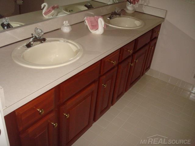 3627 Joshua Drive Rochester Hills, MI 48307 - Photo 24 of 28