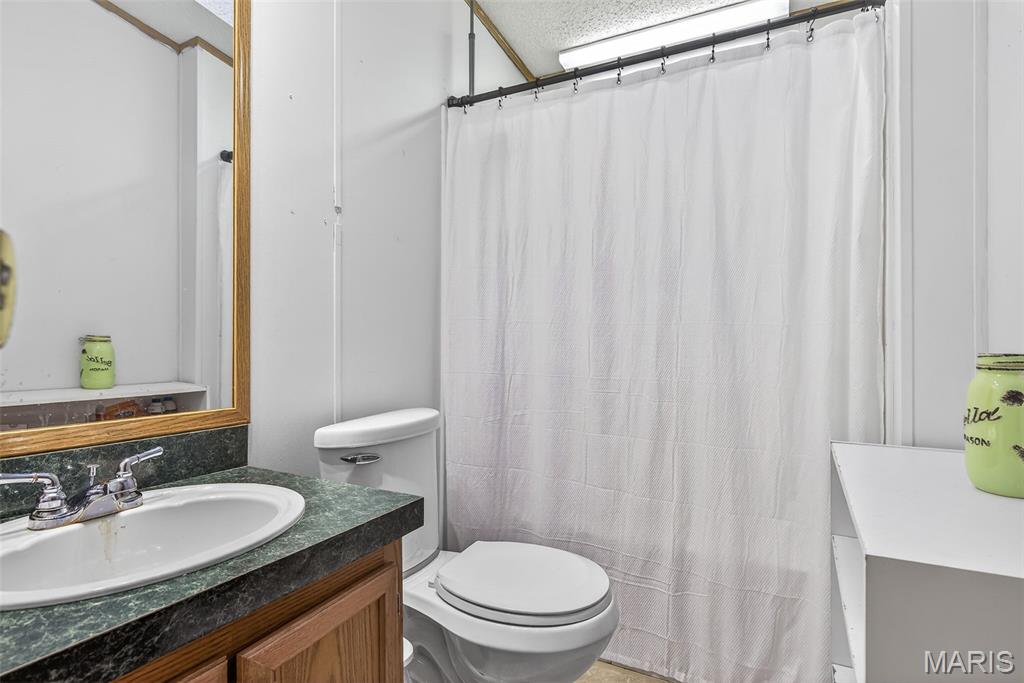 5390 Engledow Road De Soto, MO 63020 - Photo 17 of 28