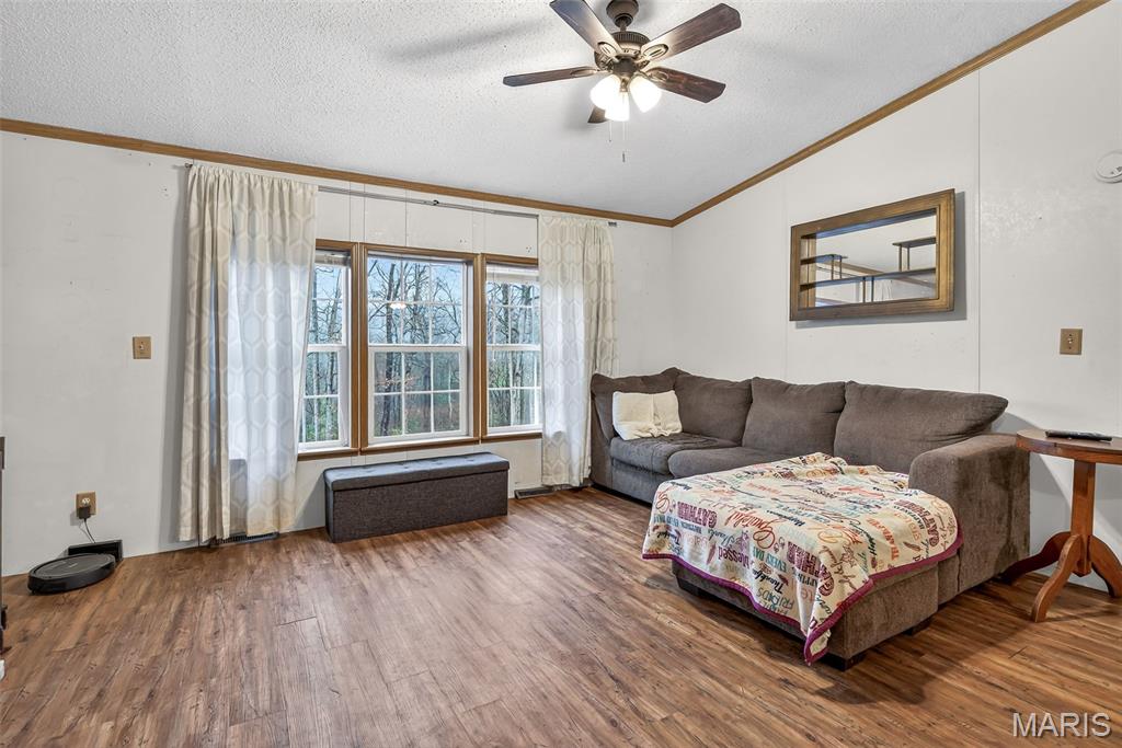 5390 Engledow Road De Soto, MO 63020 - Photo 5 of 28