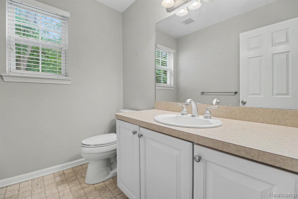 6573 Summit Ridge Clarkston, MI 48346 - Photo 17 of 24