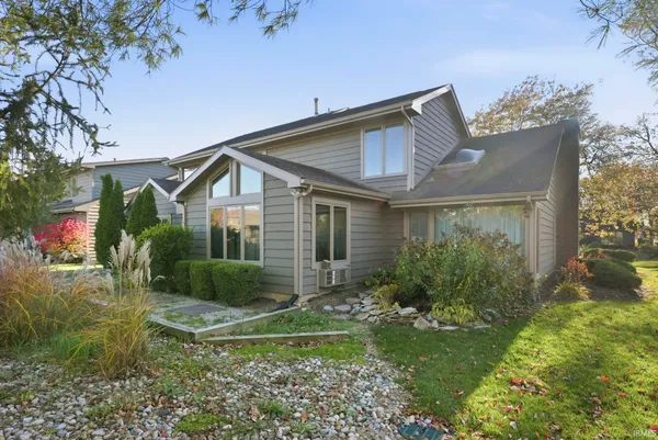 $325,000 | 2636 Kingston Point, Fort Wayne, IN 46815