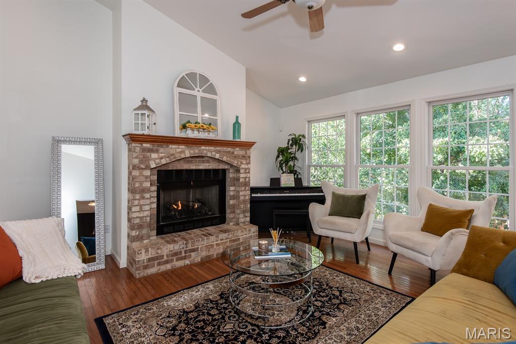 436 Ries Road Ballwin, MO 63021 - Photo 6 of 58 Gallery Image 6