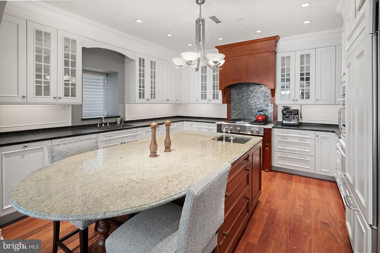 110 South Front Street, Unit 200 Philadelphia, PA 19106 - Photo 12 of 59