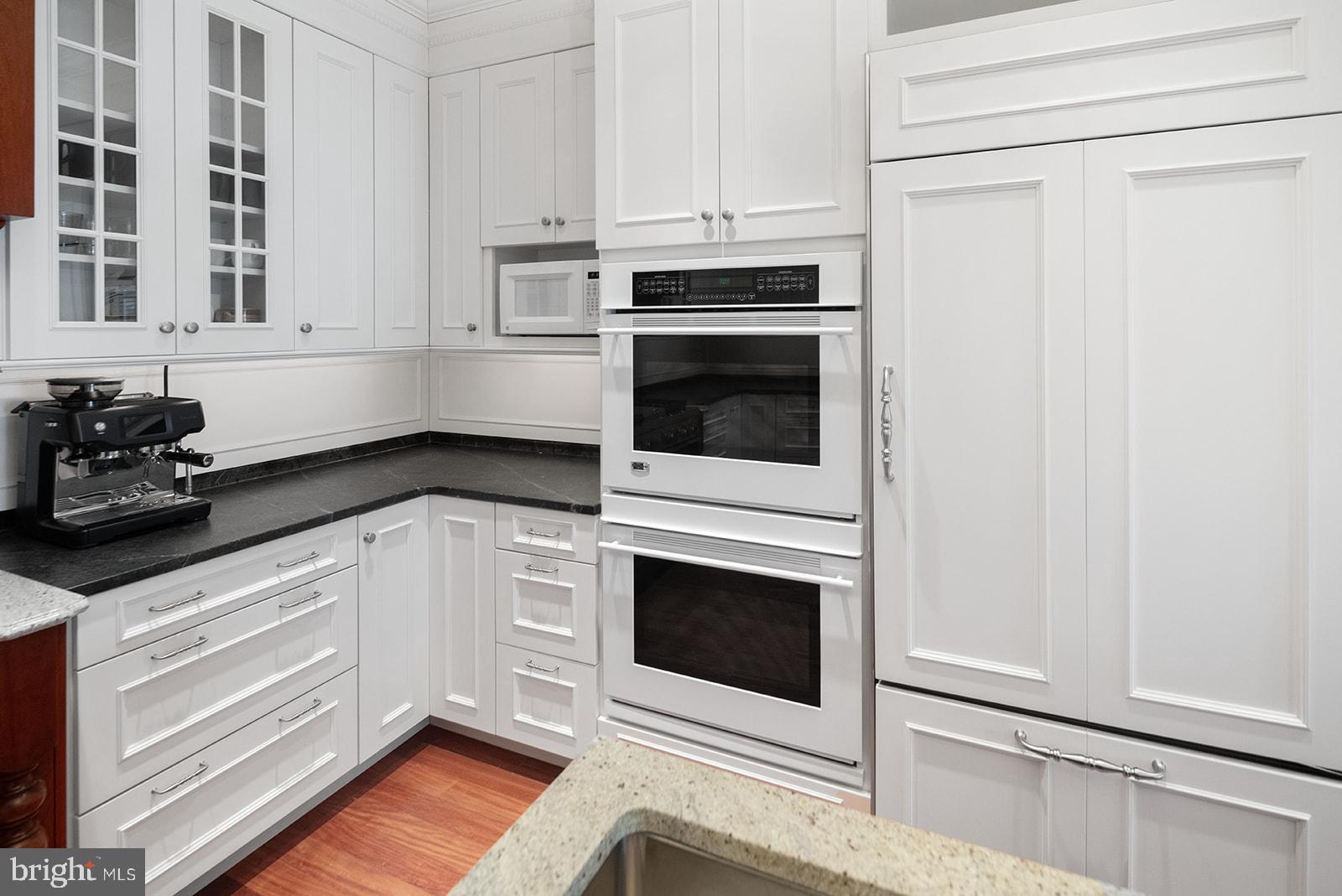110 South Front Street, Unit 200 Philadelphia, PA 19106 - Photo 15 of 59