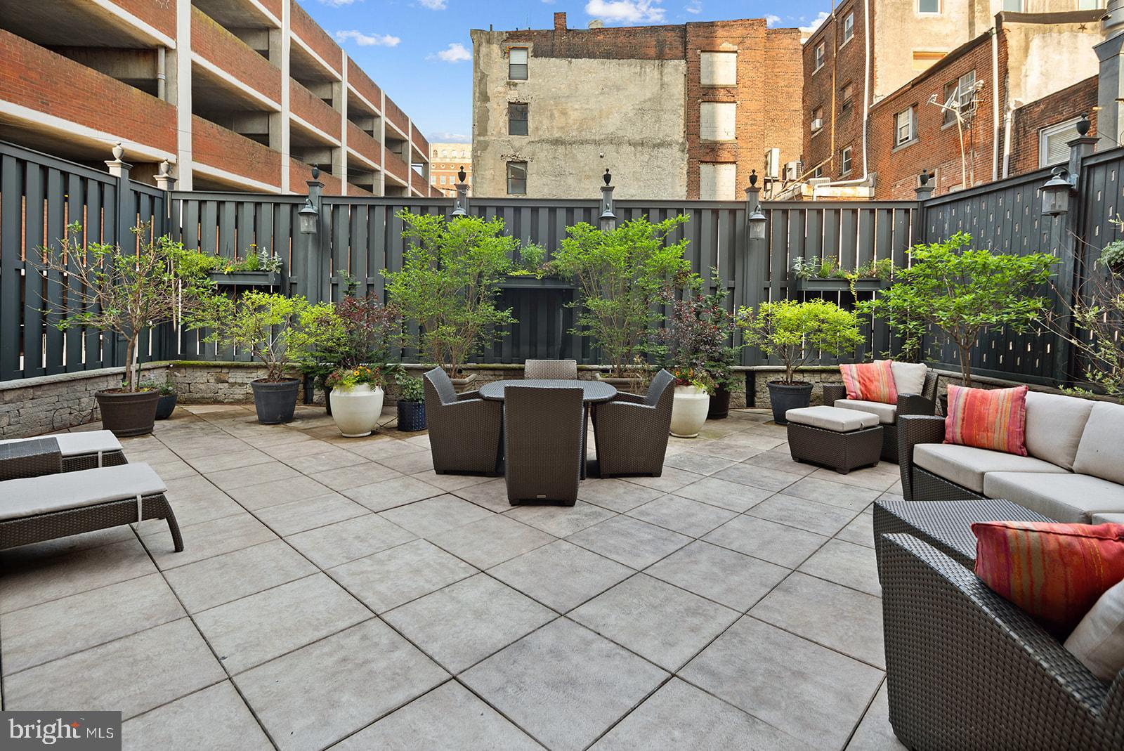 110 South Front Street, Unit 200 Philadelphia, PA 19106 - Photo 21 of 59