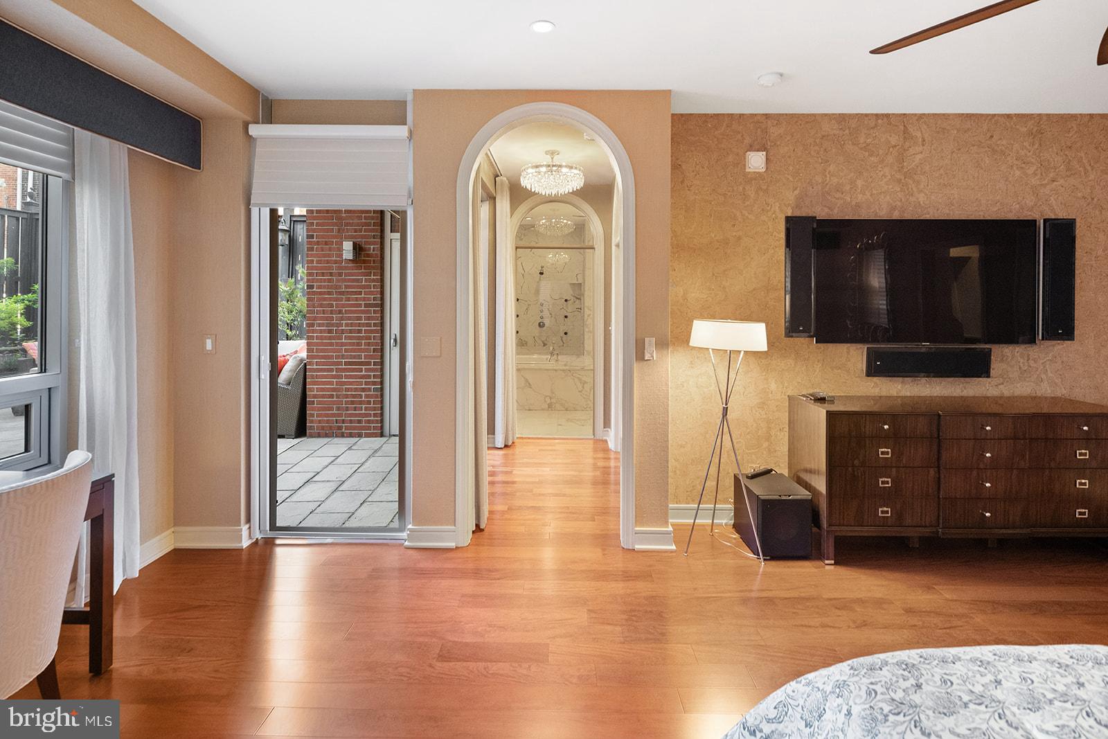 110 South Front Street, Unit 200 Philadelphia, PA 19106 - Photo 29 of 59