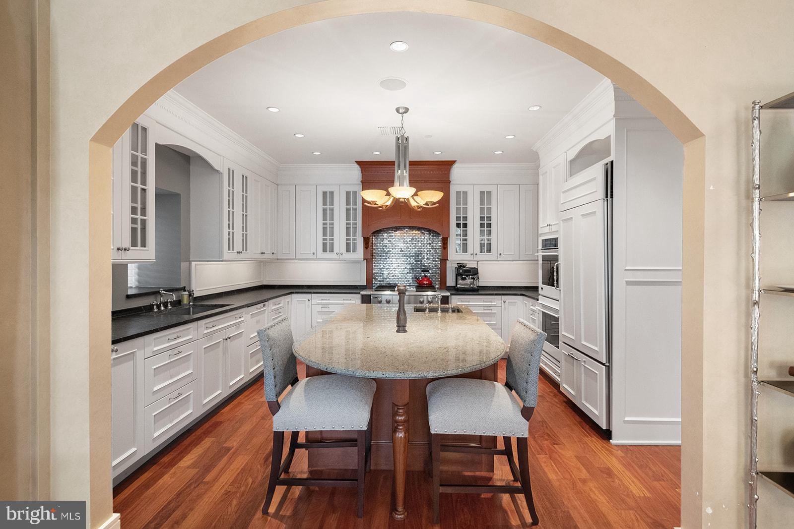 110 South Front Street, Unit 200 Philadelphia, PA 19106 - Photo 3 of 59