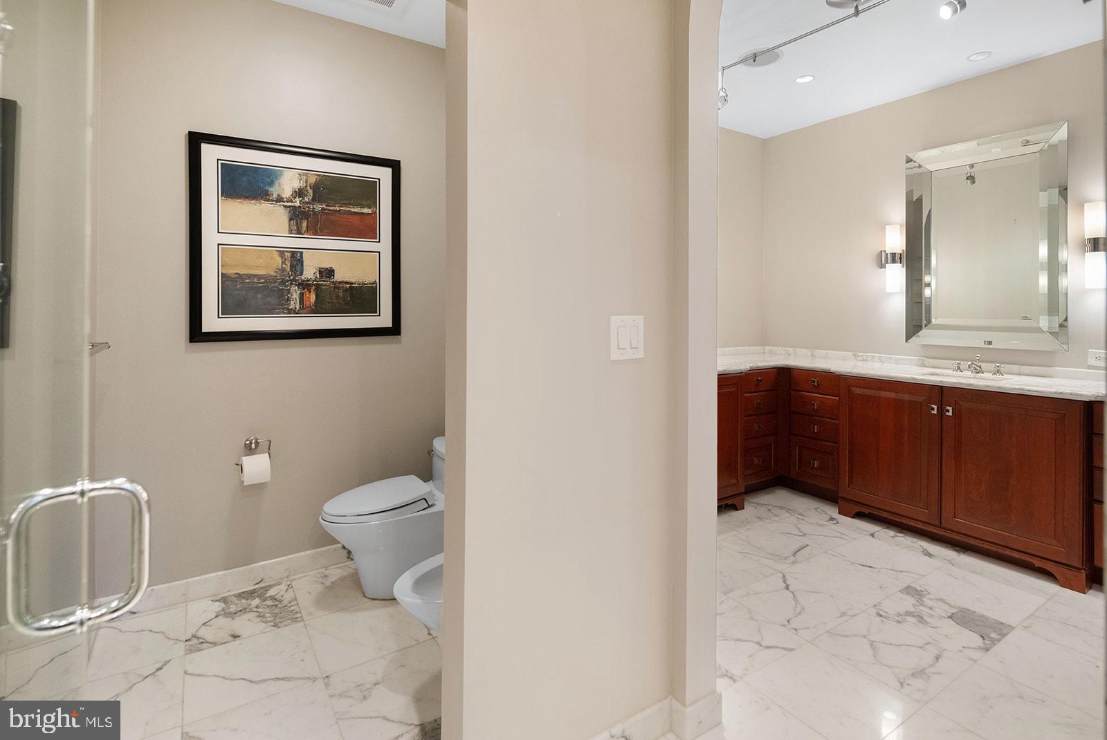 110 South Front Street, Unit 200 Philadelphia, PA 19106 - Photo 38 of 59