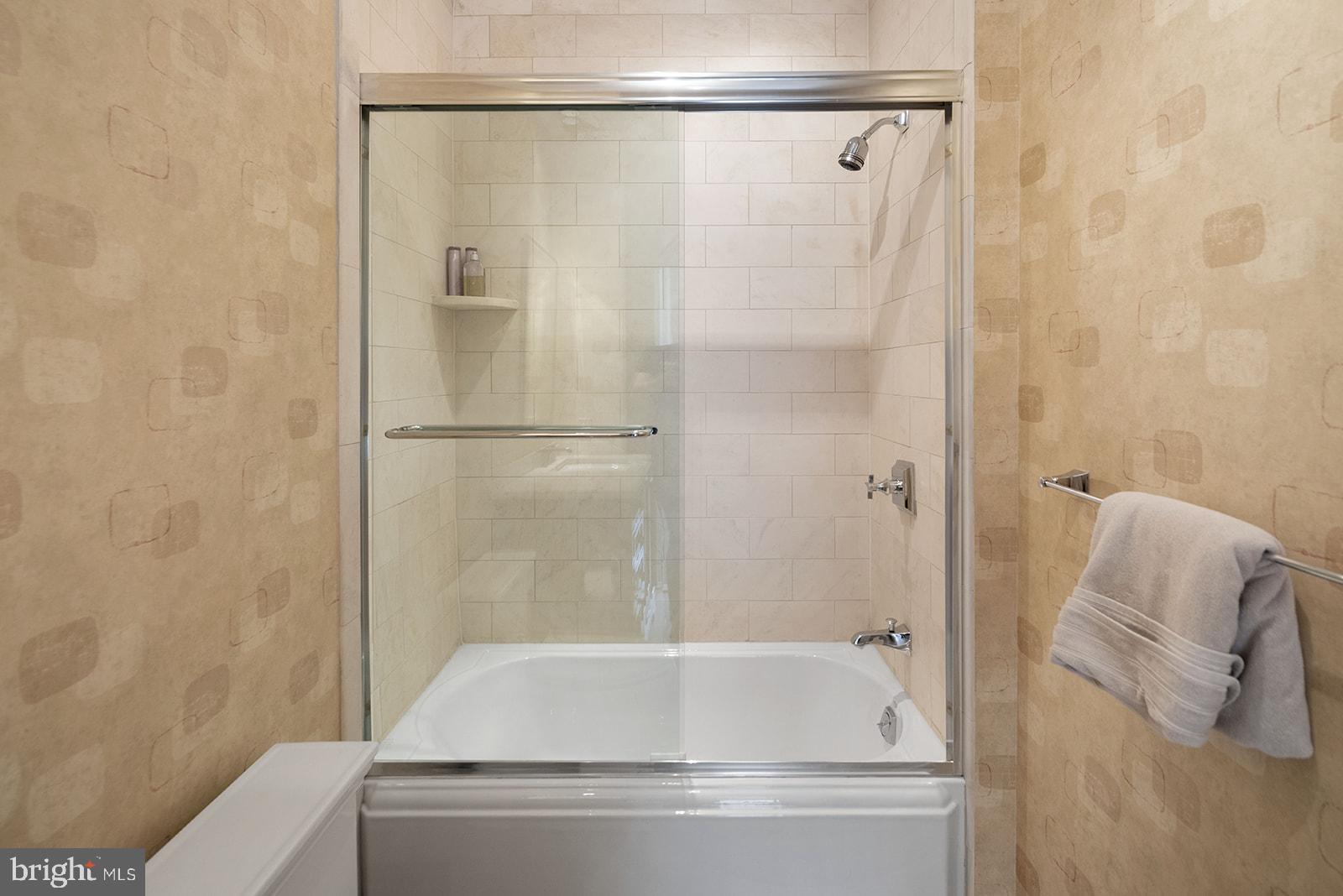 110 South Front Street, Unit 200 Philadelphia, PA 19106 - Photo 45 of 59