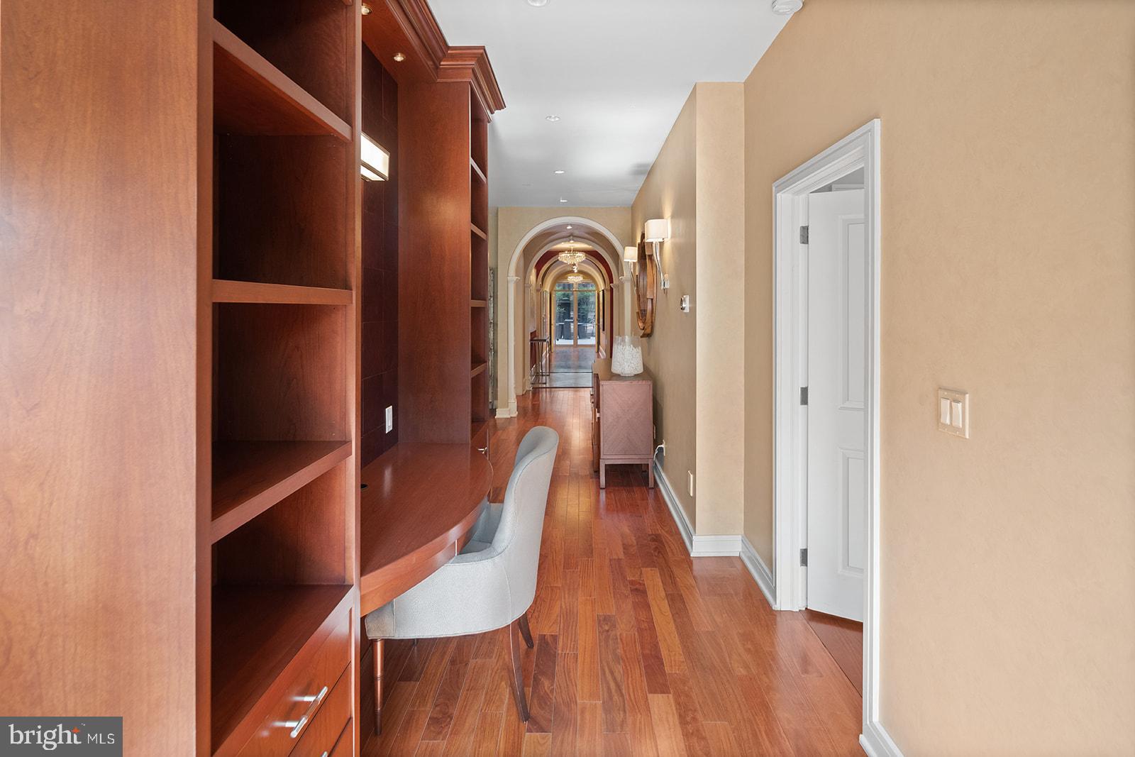 110 South Front Street, Unit 200 Philadelphia, PA 19106 - Photo 50 of 59