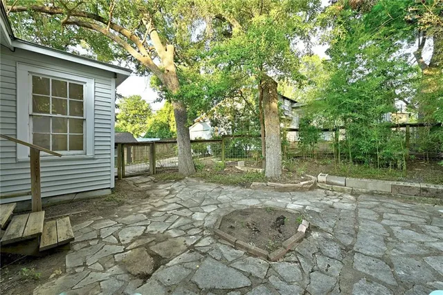 $2,850 | 3207 Breeze Terrace, Unit A, Austin, TX 78722