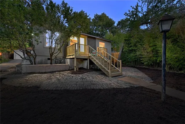 $2,850 | 3207 Breeze Terrace, Unit A, Austin, TX 78722