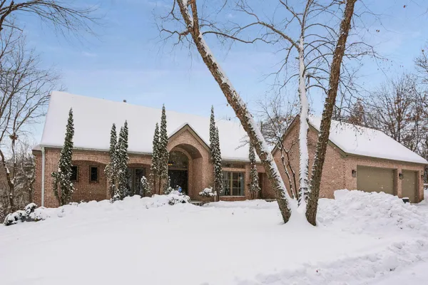$1,349,900 | 4902 Woodhurst Lane, Minnetonka, MN 55345