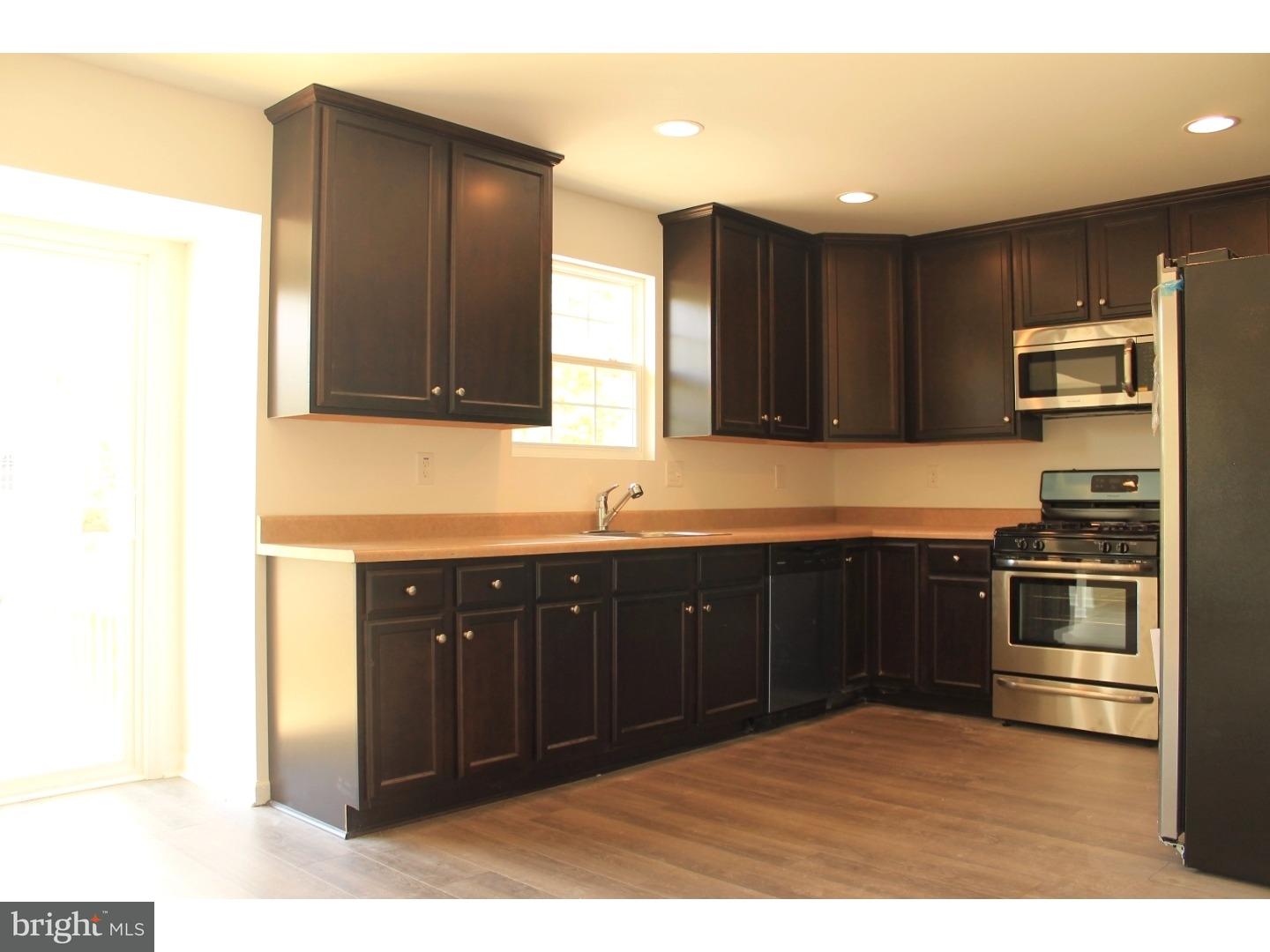 3 King George Road Pine Hill, NJ 08021 - Photo 10 of 15 Kitchen