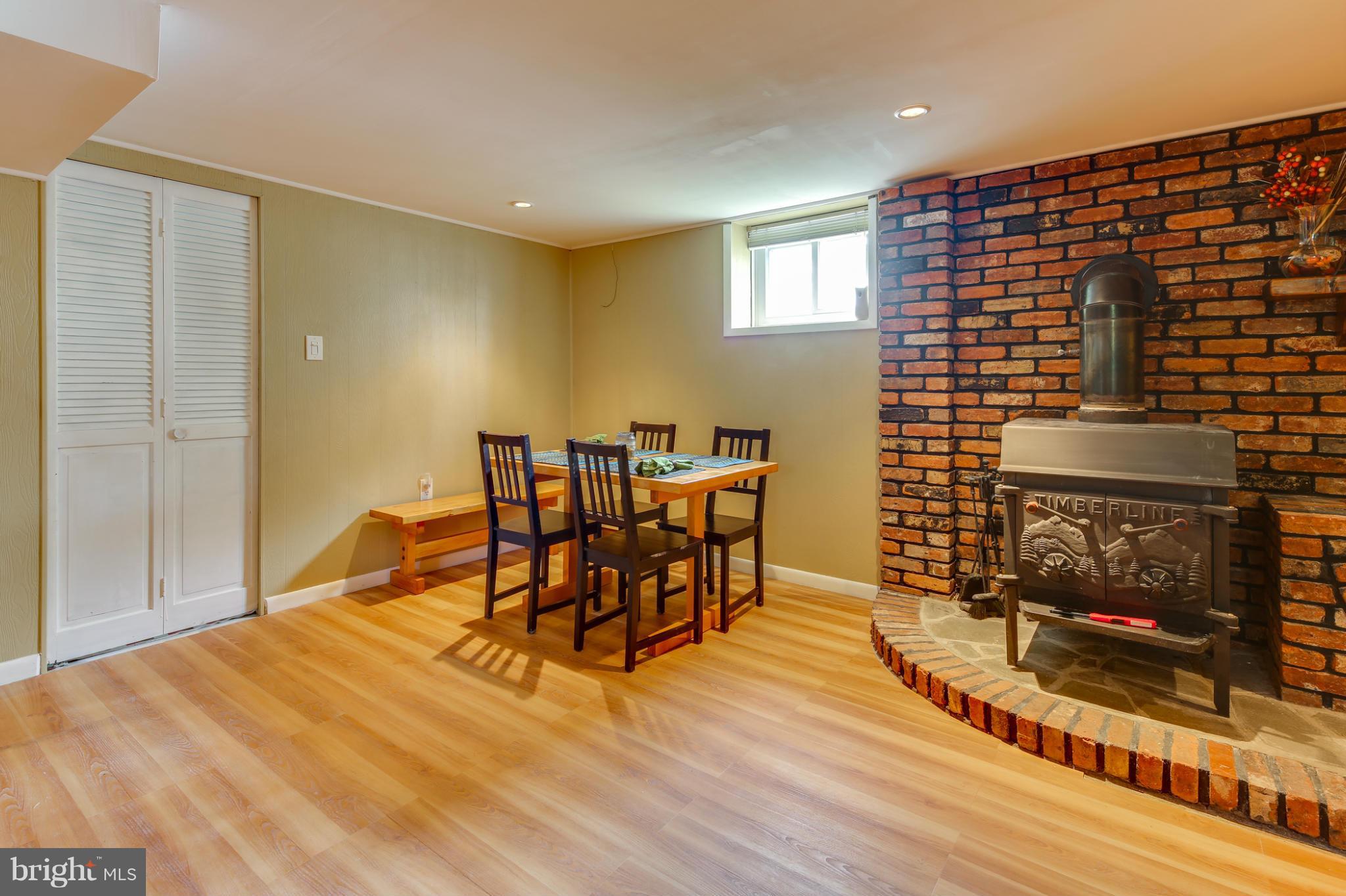 9219 Avondale Road Baltimore, MD 21234 - Photo 21 of 30 Family Room