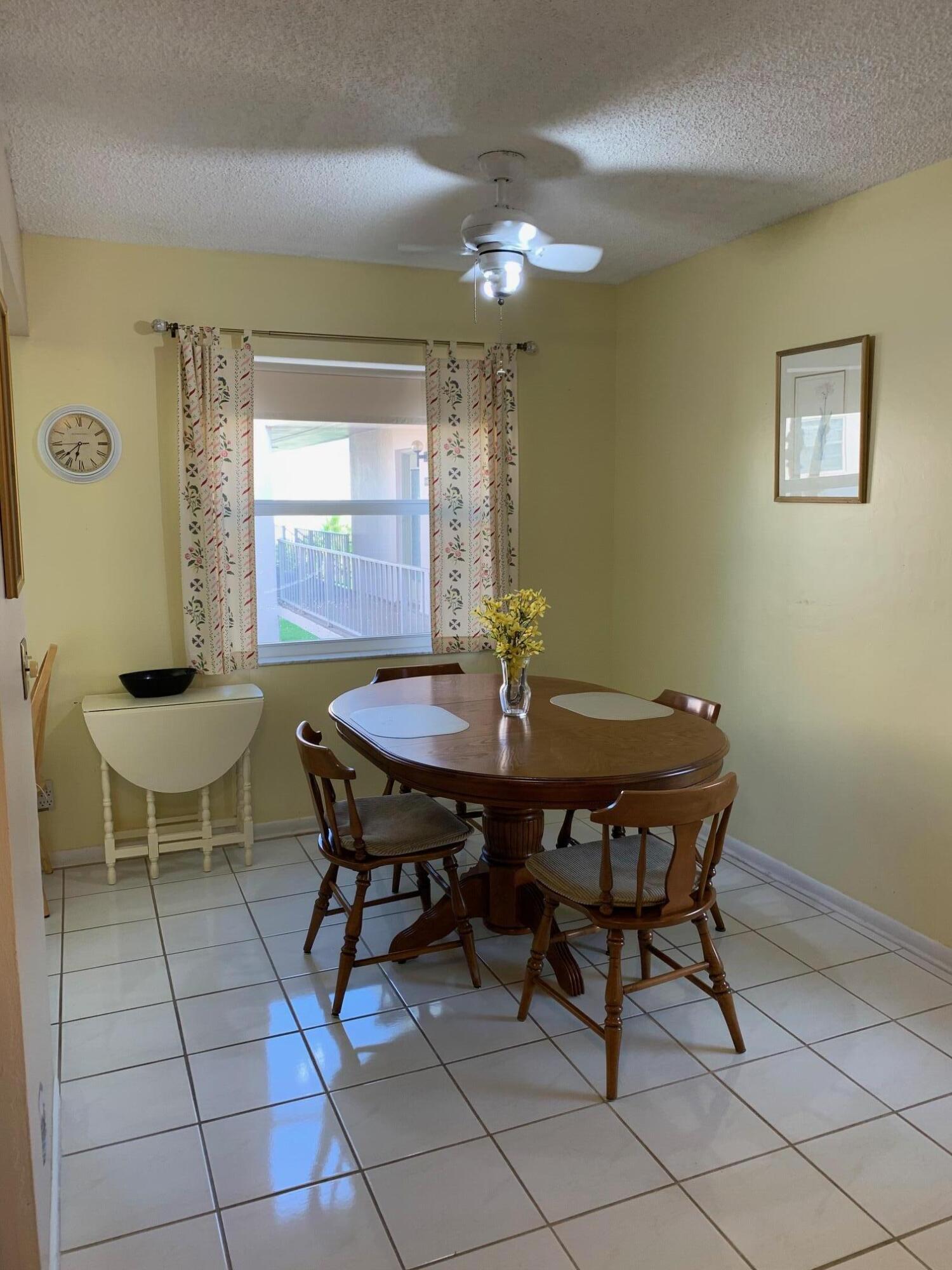 380 Capri H Delray Beach, FL 33484 - Photo 12 of 18 IMG_6335