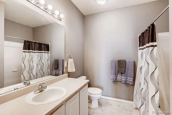 $1,900 | 5255 Memphis Street, Unit 912, Denver, CO 80239