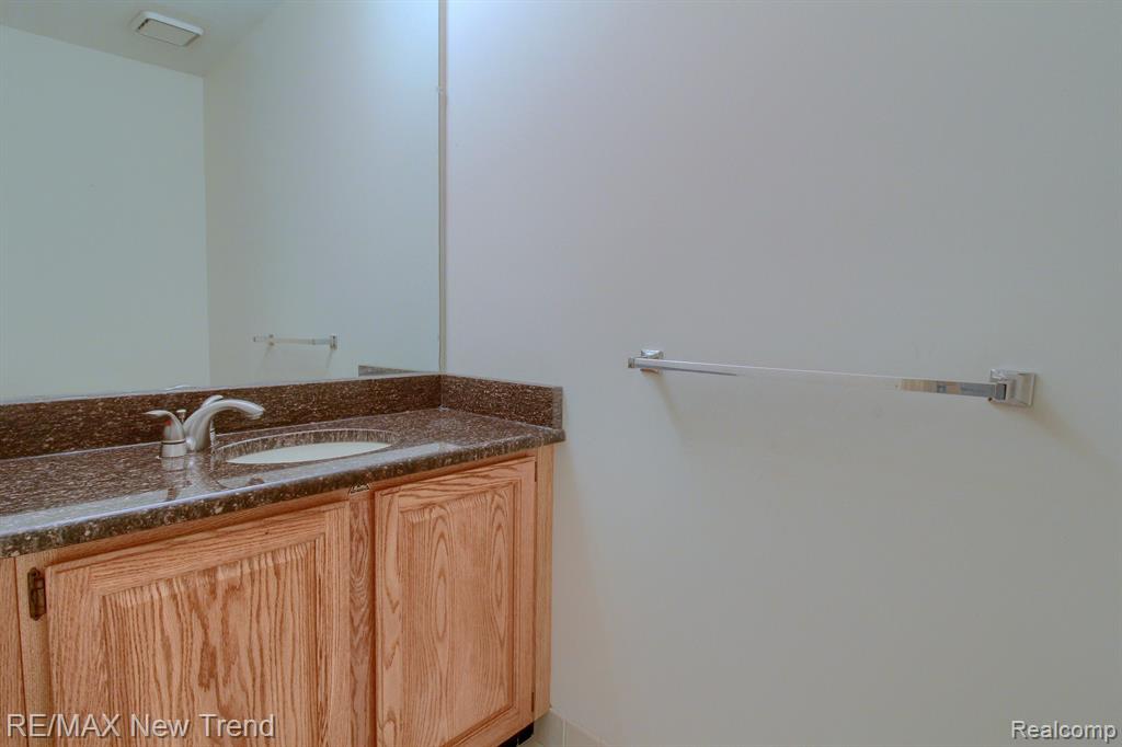 45331 Courtview Trail Novi, MI 48375 - Photo 13 of 30